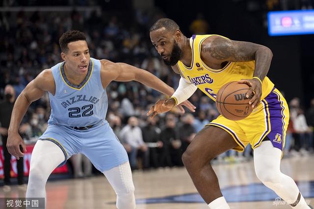 韩德君17+14辽宁险胜宁波 原帅20分山西胜上海